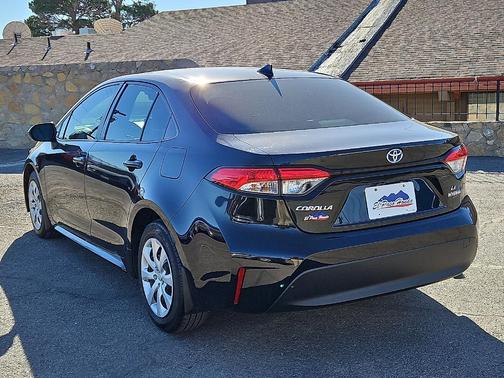 2023 Toyota Corolla Hybrid LE