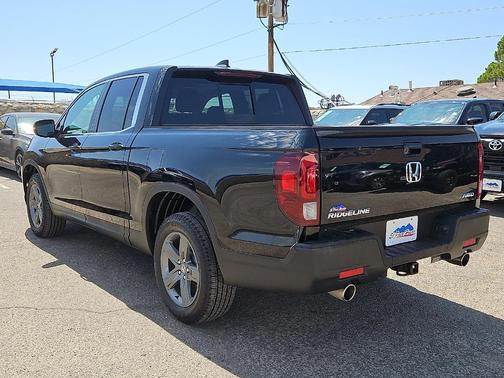 Crystal Black Pearl 2023 Honda Ridgeline RTL