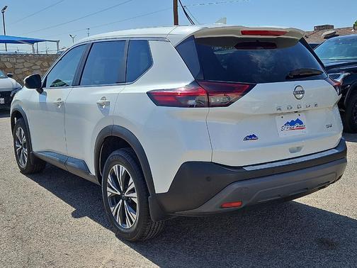 White 2023 Nissan Rogue SV