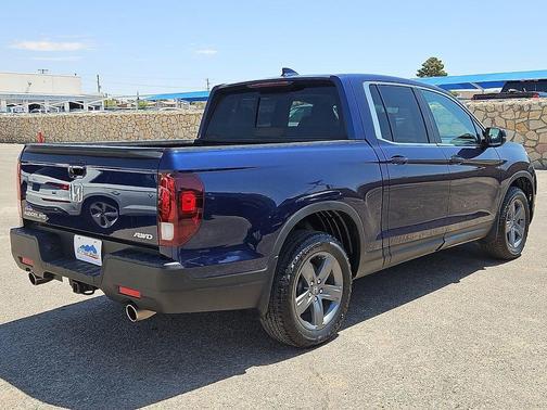 Obsidian Blue Pearl 2021 Honda Ridgeline RTL