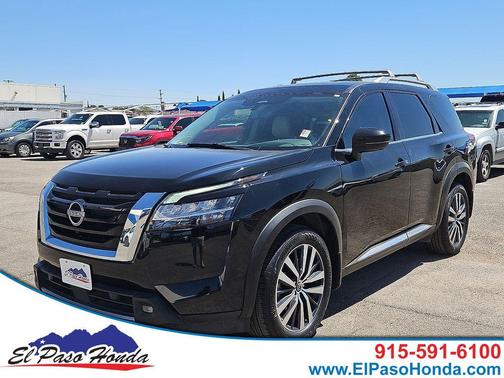 2022 Nissan Pathfinder Platinum