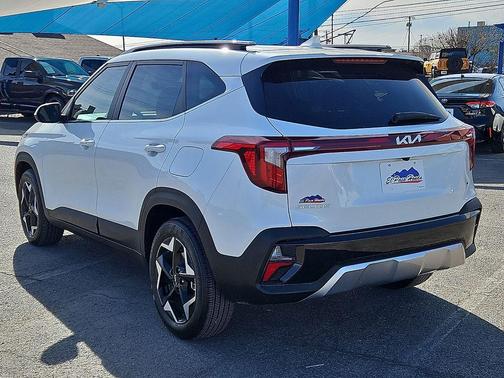 2024 Kia Seltos EX