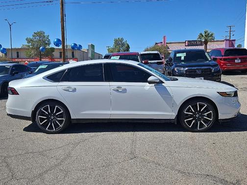 2025 Honda Accord Hybrid Touring