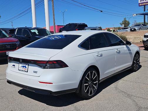 2025 Honda Accord Hybrid Touring