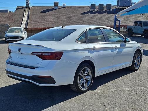 2023 Volkswagen Jetta 1.5T SE