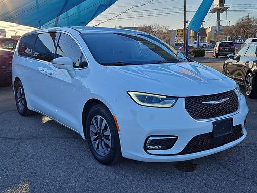 2022 Chrysler Pacifica Hybrid Touring L