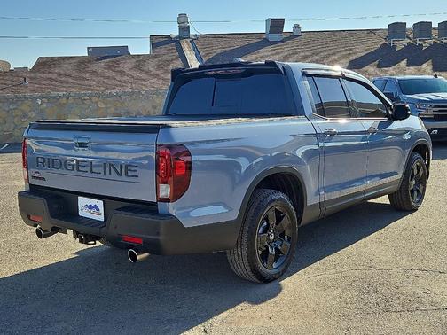 2025 Honda Ridgeline Black Edition