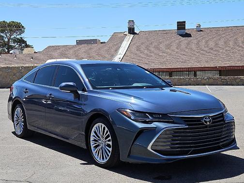 2019 Toyota Avalon XLE
