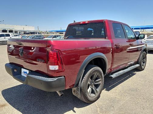 Delmonico Red Pearlcoat 2022 RAM 1500 Classic SLT