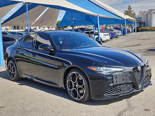 Vulcano Black Metallic 2023 Alfa Romeo Giulia Veloce