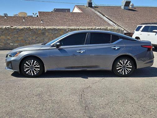 Gun Metallic 2024 Nissan Altima 2.5 SV