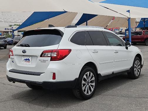 2017 Subaru Outback 2.5i Touring