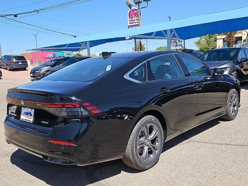 Crystal Black Pearl 2026 Honda Accord Hybrid EX-L