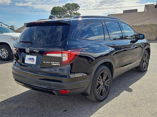 2022 Honda Pilot Black Edition