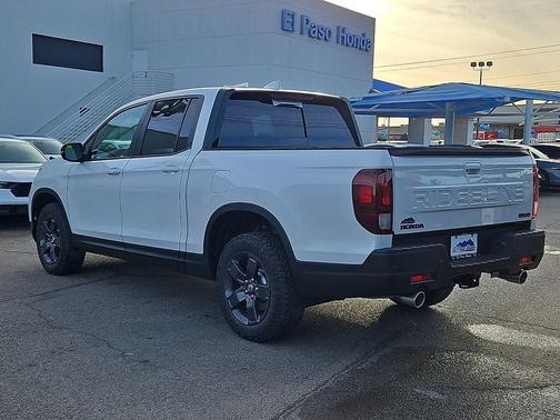 Platinum White Pearl 2026 Honda Ridgeline TrailSport