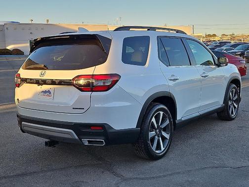 2024 Honda Pilot Touring