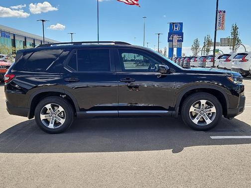 Crystal Black Pearl 2026 Honda Pilot EX-L