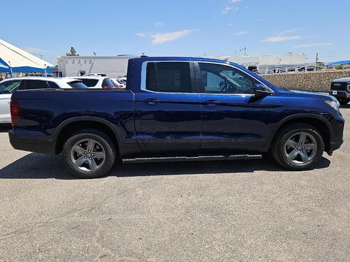 Obsidian Blue Pearl 2022 Honda Ridgeline RTL