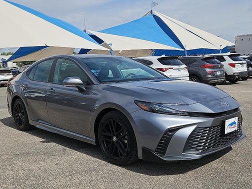Metal 2025 Toyota Camry SE