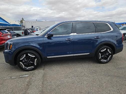 Midnight Black 2025 Kia Telluride S