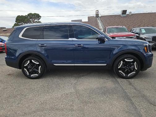 Midnight Black 2025 Kia Telluride S