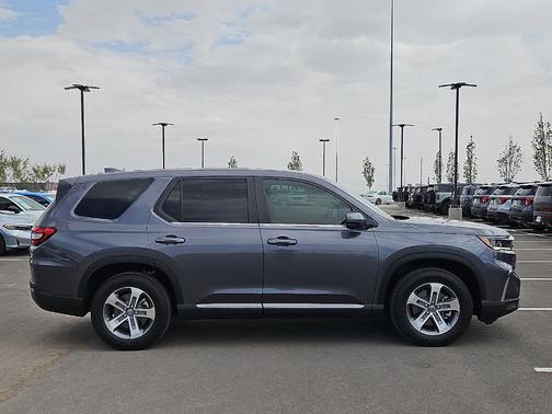 Modern Steel Metallic 2025 Honda Pilot EX-L
