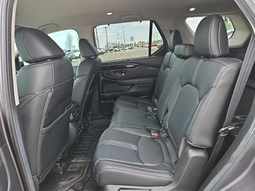 Modern Steel Metallic 2025 Honda Pilot EX-L
