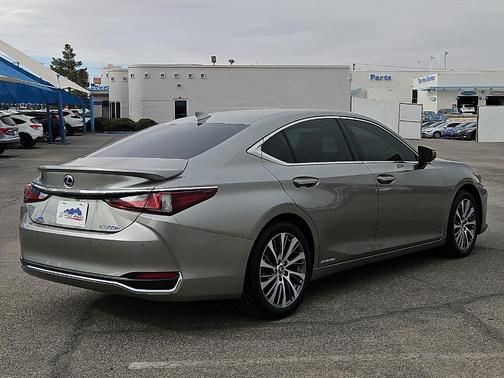 2021 Lexus ES 300h 300H