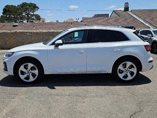 Ibis White 2021 Audi Q5 40 Premium Plus