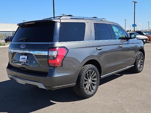 Magnetic 2019 Ford Expedition Limited