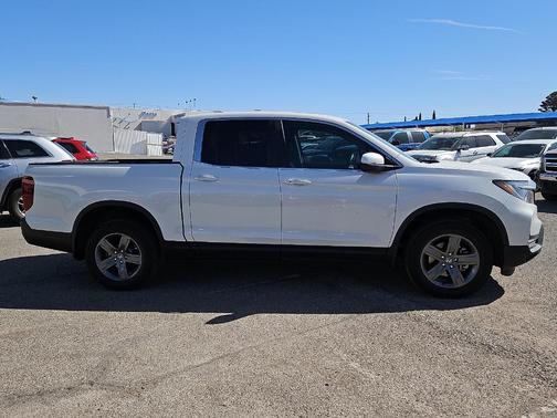 Platinum White Pearl 2023 Honda Ridgeline RTL