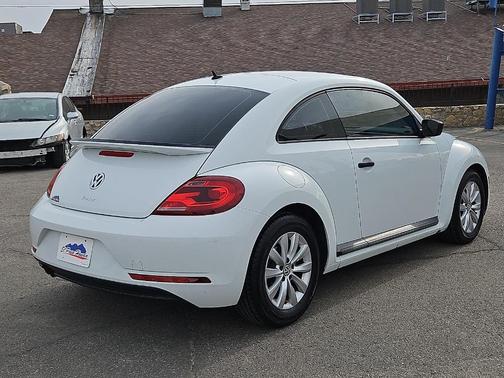 2018 Volkswagen Beetle 2.0T S