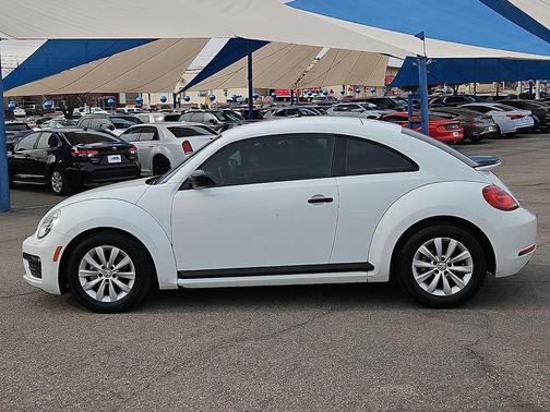 2018 Volkswagen Beetle 2.0T S