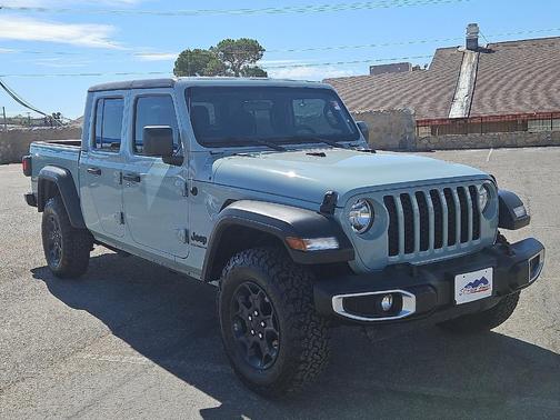 2023 Jeep Gladiator Sport