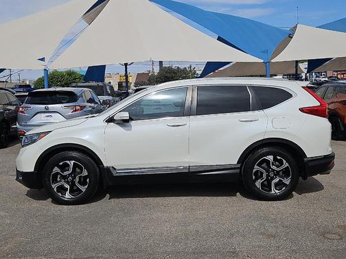 White Diamond Pearl 2018 Honda CR-V Touring