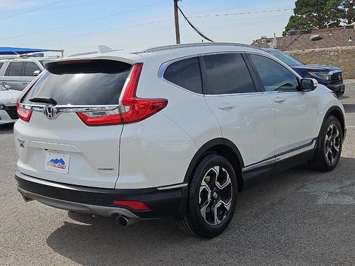White Diamond Pearl 2018 Honda CR-V Touring