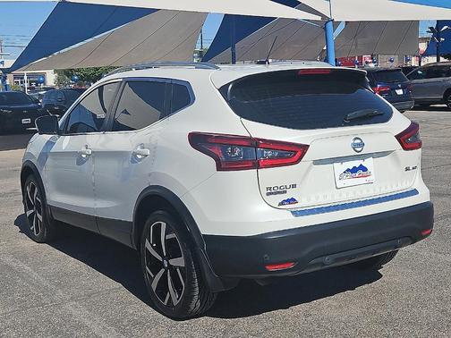 2022 Nissan Rogue Sport SL