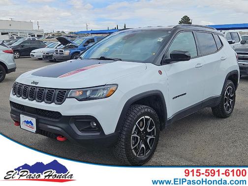 Bright White Clearcoat 2025 Jeep Compass Trailhawk