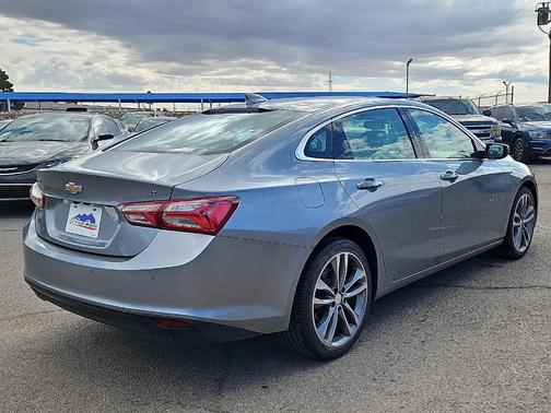 Sterling Gray Metallic 2024 Chevrolet Malibu 2LT