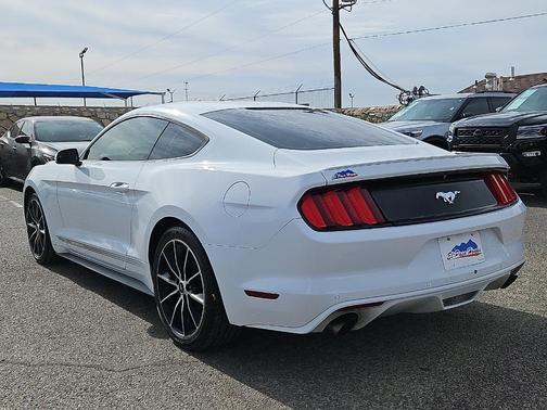 Oxford White 2016 Ford Mustang EcoBoost