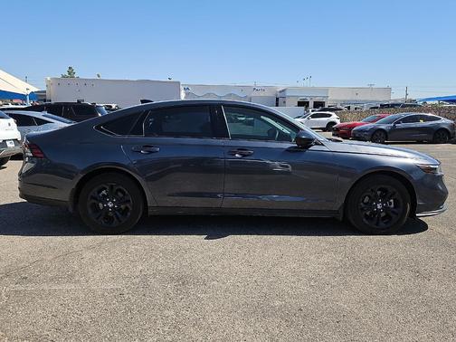 Meteorite Gray Metallic 2025 Honda Accord SE