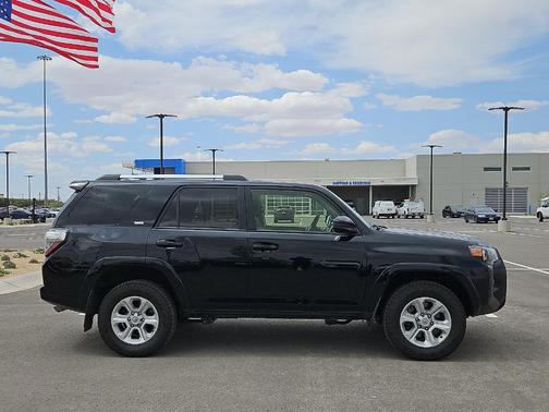 Midnight Black Metallic 2024 Toyota 4Runner SR5