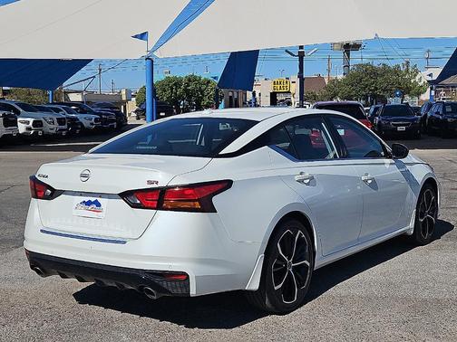 2023 Nissan Altima 2.5 SR