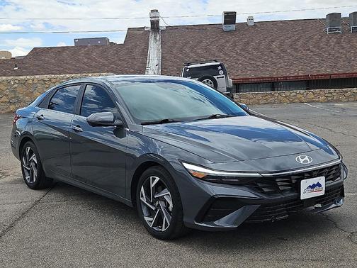 2024 Hyundai ELANTRA Limited