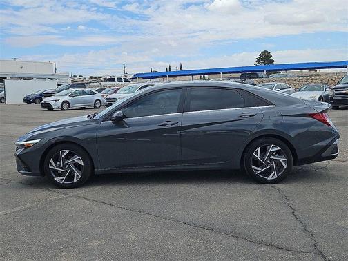 2024 Hyundai ELANTRA Limited