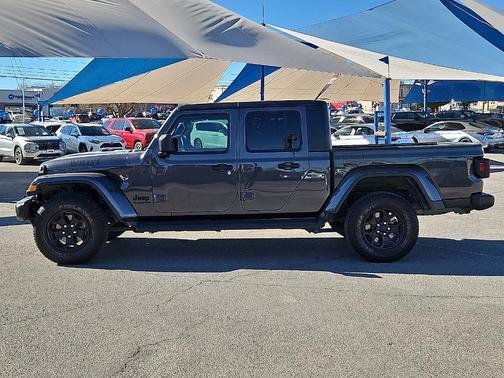 2022 Jeep Gladiator Sport