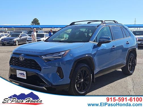 2022 Toyota RAV4 Hybrid SE