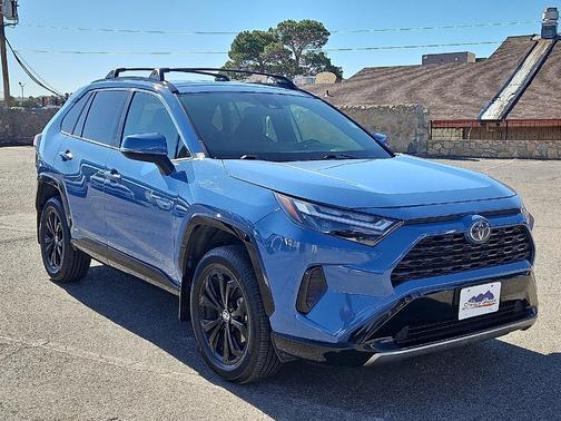 2022 Toyota RAV4 Hybrid SE