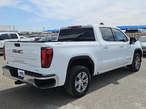 Summit White 2025 GMC Sierra 1500 SLT