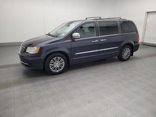 2014 Chrysler Town & Country Touring-L
